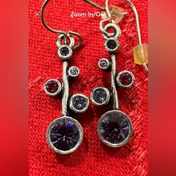 Elegant Silver and Purple Dangle Earrings - Picture 1 of 1